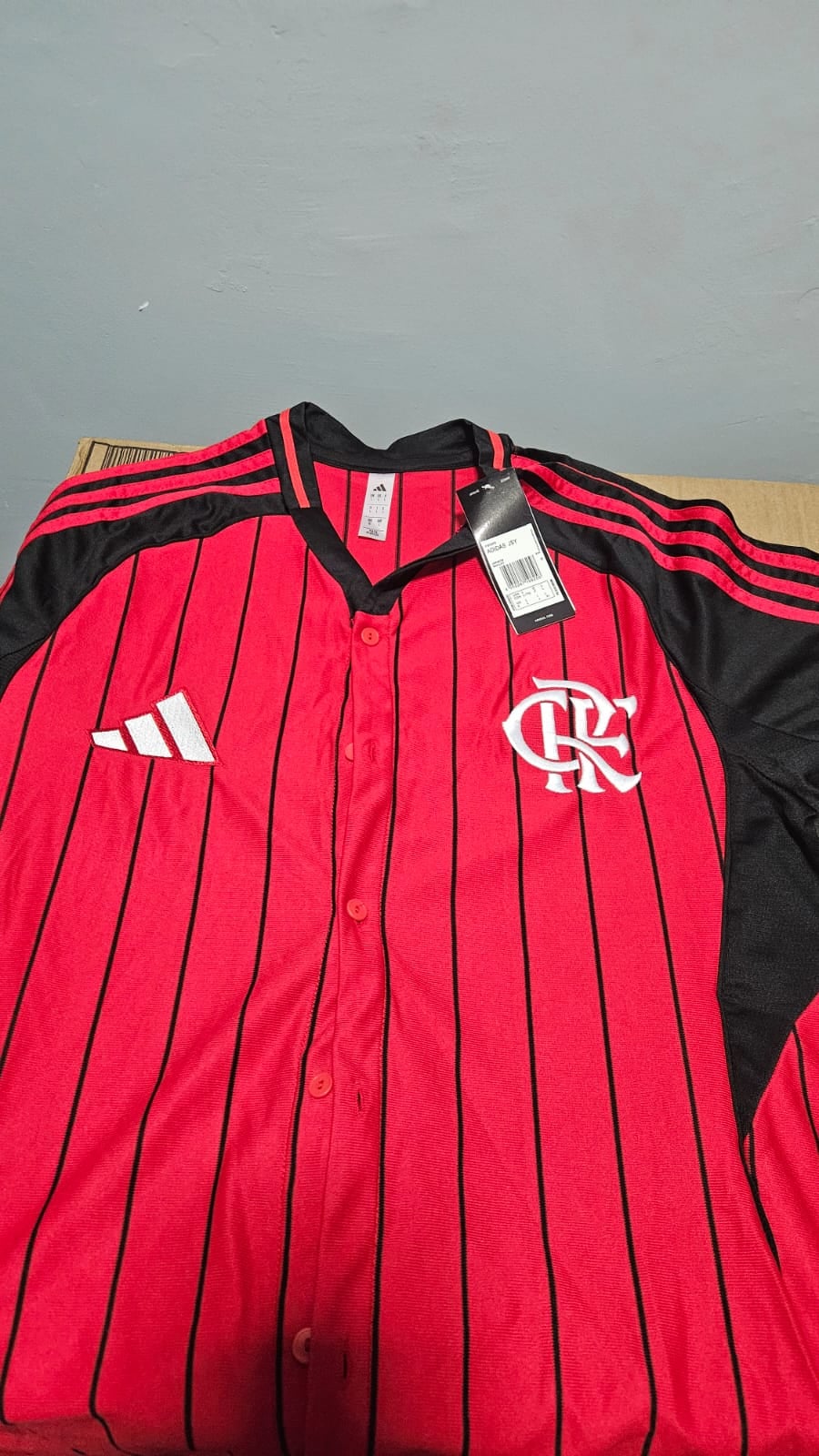 Red-and-black Flamengo baseball-style shirt — photo 1