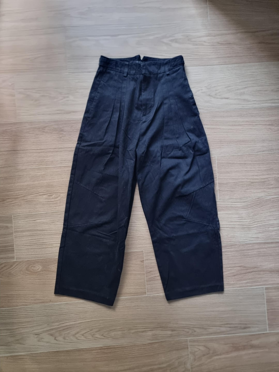 No Faith Studios outfit haul with pleated trousers, bootcut denim and accessories — photo 7