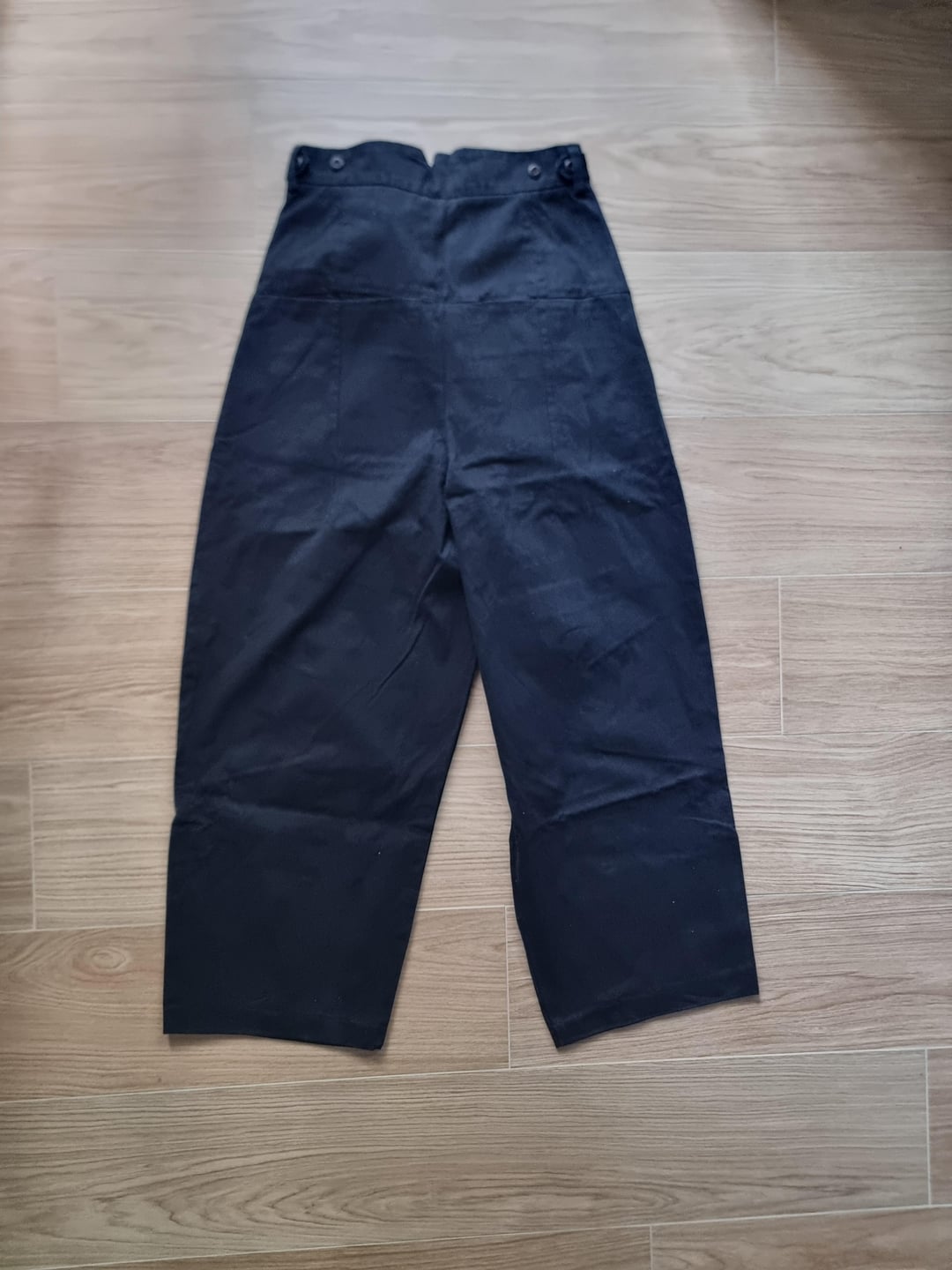 No Faith Studios outfit haul with pleated trousers, bootcut denim and accessories — photo 8